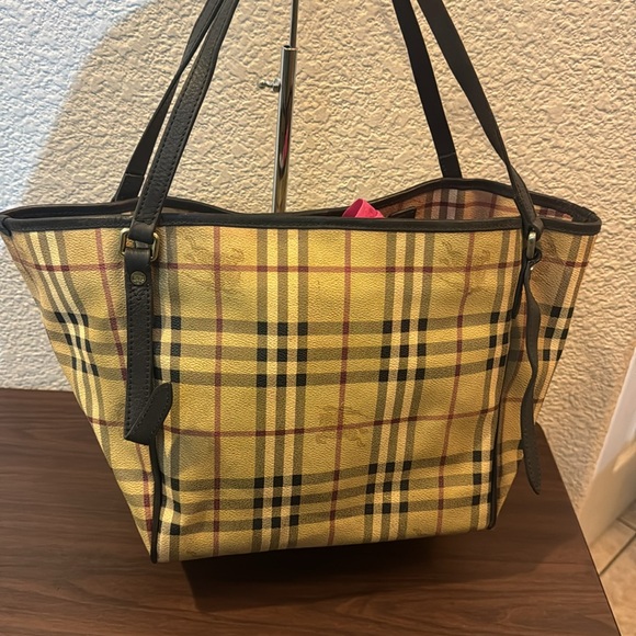 Vintage Burberry PVC Leather in good condition - Picture 4 of 12